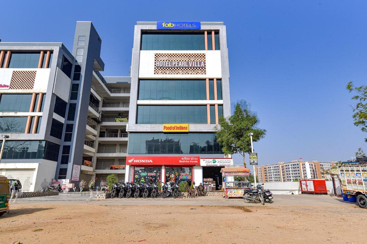 Fabexpress Pearl Villa Ahmedabad Exterior photo
